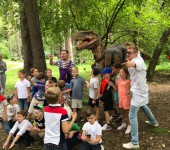 Шоу программы с динозавром для детей и взрослых - Организация праздников от компании TOP-SHOW в Екатеринбурге