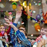 Танцевальная программа "Just Dance" - Организация праздников от компании TOP-SHOW в Екатеринбурге