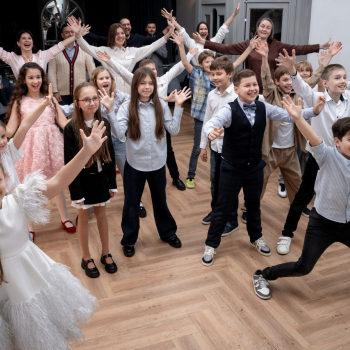 Креативный выпусной НЕигры - Организация праздников от компании TOP-SHOW в Екатеринбурге