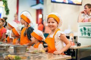 Кулинарное шоу "Пустые тарелки" - Организация праздников от компании TOP-SHOW в Екатеринбурге