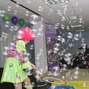 Шоу мыльных пузырей - Организация праздников от компании TOP-SHOW в Екатеринбурге