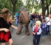 Шоу программы с динозавром для детей и взрослых - Организация праздников от компании TOP-SHOW в Екатеринбурге